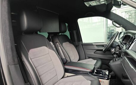 Volkswagen Multivan T6 рестайлинг, 2023 год, 10 950 000 рублей, 18 фотография