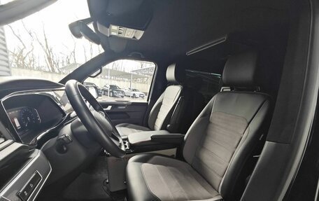 Volkswagen Multivan T6 рестайлинг, 2023 год, 10 950 000 рублей, 17 фотография