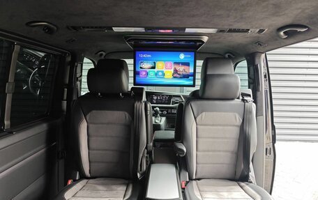 Volkswagen Multivan T6 рестайлинг, 2023 год, 10 950 000 рублей, 19 фотография