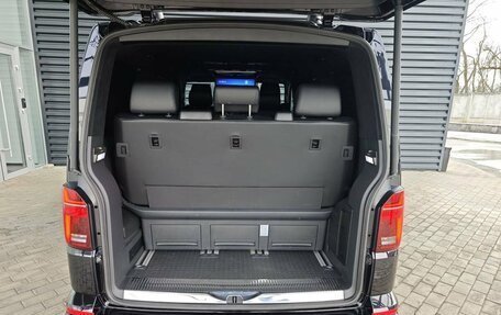 Volkswagen Multivan T6 рестайлинг, 2023 год, 10 950 000 рублей, 22 фотография