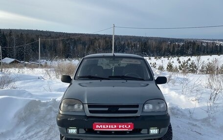 Chevrolet Niva I рестайлинг, 2005 год, 270 000 рублей, 1 фотография