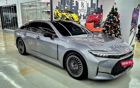 Toyota Crown, 2025 год, 9 800 000 рублей, 2 фотография