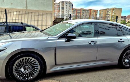 Toyota Crown, 2025 год, 9 800 000 рублей, 13 фотография