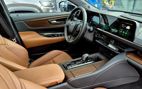 Toyota Crown, 2025 год, 9 800 000 рублей, 29 фотография