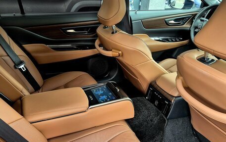 Toyota Crown, 2025 год, 9 800 000 рублей, 32 фотография