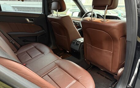 Mercedes-Benz E-Класс, 2012 год, 2 100 000 рублей, 13 фотография