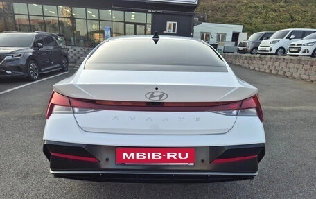 Hyundai Avante, 2024 год, 2 100 000 рублей, 4 фотография