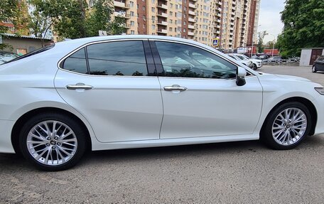 Toyota Camry, 2020 год, 2 850 000 рублей, 8 фотография