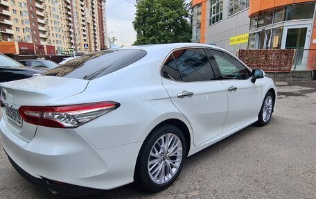 Toyota Camry, 2020 год, 2 850 000 рублей, 10 фотография