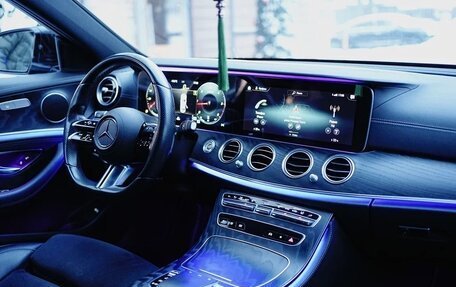 Mercedes-Benz E-Класс, 2020 год, 5 900 000 рублей, 13 фотография