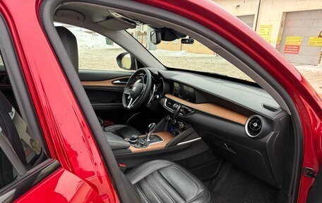 Alfa Romeo Stelvio, 2018 год, 3 500 000 рублей, 9 фотография