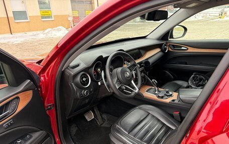 Alfa Romeo Stelvio, 2018 год, 3 500 000 рублей, 11 фотография