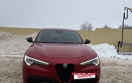 Alfa Romeo Stelvio, 2018 год, 3 500 000 рублей, 8 фотография