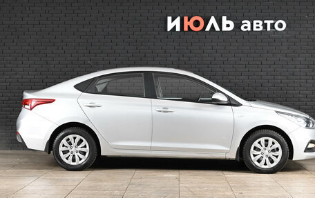 Hyundai Solaris II рестайлинг, 2018 год, 1 400 000 рублей, 5 фотография