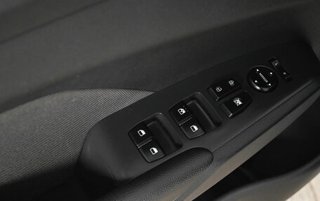 Hyundai Solaris II рестайлинг, 2018 год, 1 400 000 рублей, 9 фотография