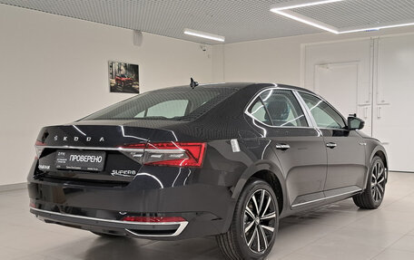 Skoda Superb III рестайлинг, 2025 год, 3 850 000 рублей, 6 фотография