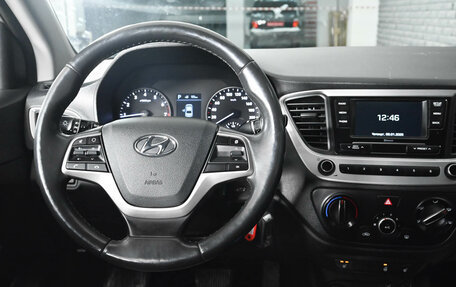 Hyundai Solaris II рестайлинг, 2018 год, 1 400 000 рублей, 11 фотография