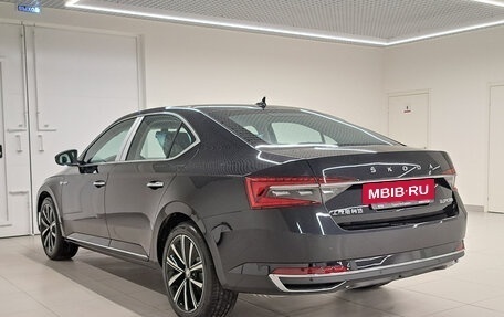 Skoda Superb III рестайлинг, 2025 год, 3 850 000 рублей, 8 фотография