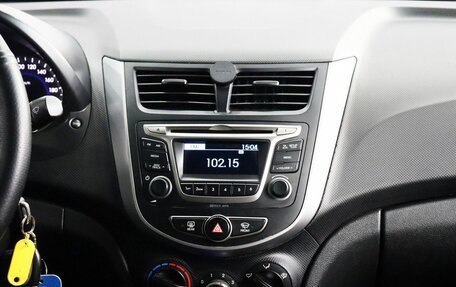 Hyundai Solaris II рестайлинг, 2016 год, 1 049 000 рублей, 11 фотография