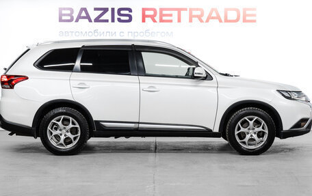 Mitsubishi Outlander III рестайлинг 3, 2019 год, 2 399 000 рублей, 4 фотография