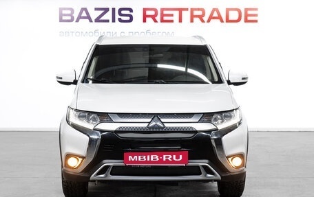 Mitsubishi Outlander III рестайлинг 3, 2019 год, 2 399 000 рублей, 2 фотография