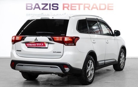 Mitsubishi Outlander III рестайлинг 3, 2019 год, 2 399 000 рублей, 5 фотография