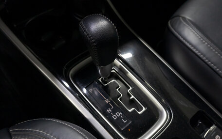 Mitsubishi Outlander III рестайлинг 3, 2019 год, 2 399 000 рублей, 10 фотография