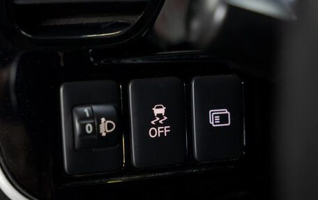 Mitsubishi Outlander III рестайлинг 3, 2019 год, 2 399 000 рублей, 13 фотография