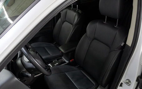 Mitsubishi Outlander III рестайлинг 3, 2019 год, 2 399 000 рублей, 16 фотография