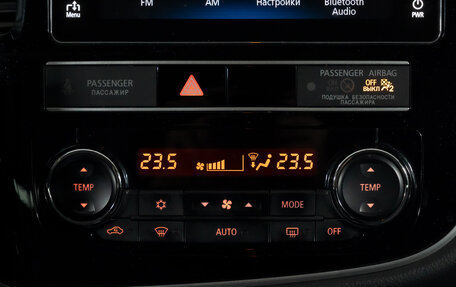 Mitsubishi Outlander III рестайлинг 3, 2019 год, 2 399 000 рублей, 25 фотография