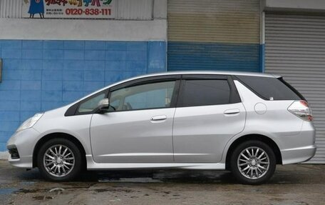 Honda Fit Shuttle I рестайлинг, 2014 год, 901 000 рублей, 3 фотография