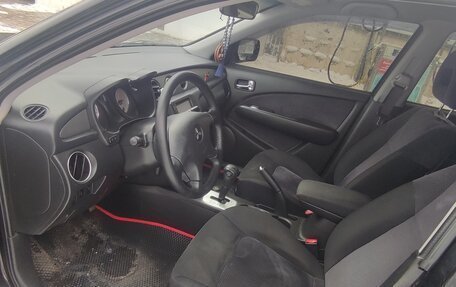 Mitsubishi Outlander III рестайлинг 3, 2006 год, 650 000 рублей, 9 фотография