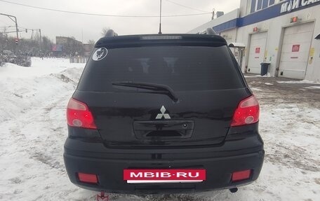 Mitsubishi Outlander III рестайлинг 3, 2006 год, 650 000 рублей, 4 фотография