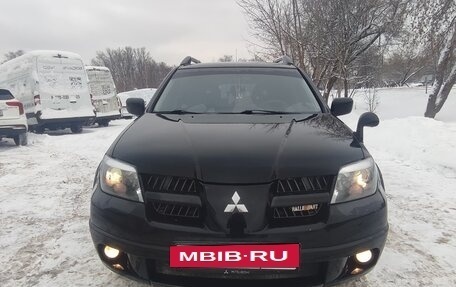 Mitsubishi Outlander III рестайлинг 3, 2006 год, 650 000 рублей, 8 фотография