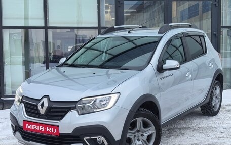 Renault Sandero II рестайлинг, 2020 год, 1 235 000 рублей, 1 фотография