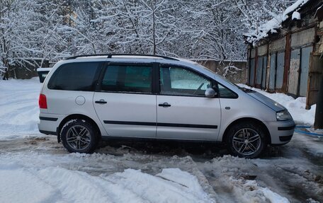 Volkswagen Sharan I рестайлинг, 2005 год, 600 000 рублей, 3 фотография