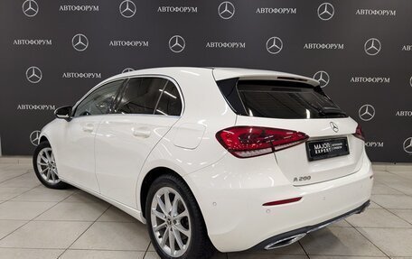 Mercedes-Benz A-Класс, 2019 год, 2 680 000 рублей, 7 фотография