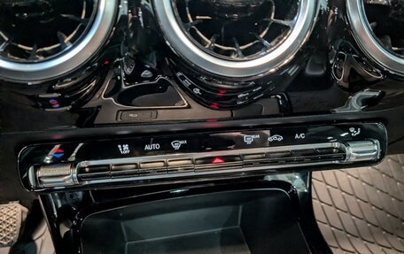 Mercedes-Benz A-Класс, 2019 год, 2 680 000 рублей, 18 фотография