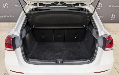 Mercedes-Benz A-Класс, 2019 год, 2 680 000 рублей, 10 фотография