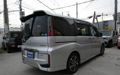 Honda Stepwgn IV, 2017 год, 1 883 000 рублей, 6 фотография