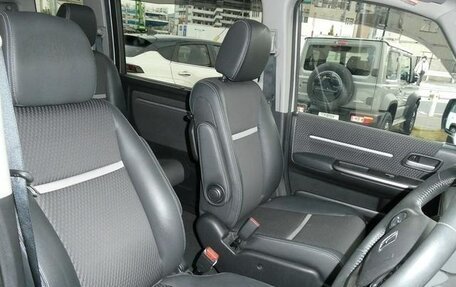 Honda Stepwgn IV, 2017 год, 1 883 000 рублей, 18 фотография