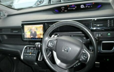 Honda Stepwgn IV, 2017 год, 1 883 000 рублей, 38 фотография