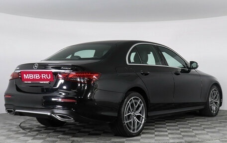 Mercedes-Benz E-Класс, 2020 год, 4 777 000 рублей, 5 фотография