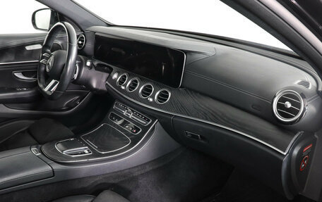 Mercedes-Benz E-Класс, 2020 год, 4 777 000 рублей, 10 фотография