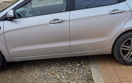 KIA Rio III рестайлинг, 2012 год, 765 000 рублей, 24 фотография