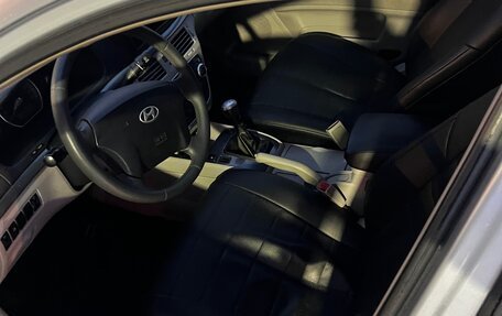 Hyundai Sonata VI, 2006 год, 500 000 рублей, 15 фотография