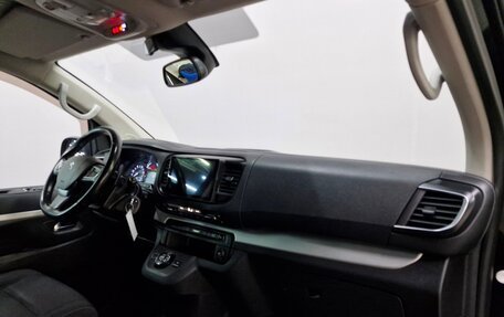 Peugeot Traveller I, 2018 год, 2 795 000 рублей, 5 фотография