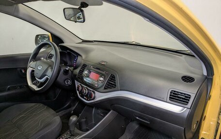 KIA Picanto II, 2011 год, 900 000 рублей, 10 фотография