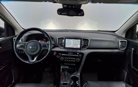 KIA Sportage IV рестайлинг, 2018 год, 2 410 000 рублей, 16 фотография