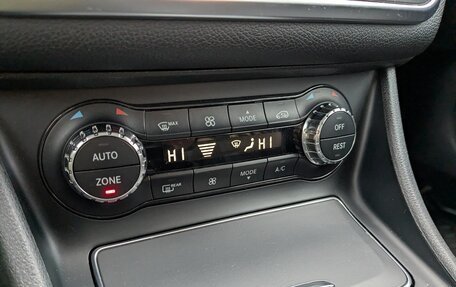 Mercedes-Benz CLA, 2018 год, 1 950 000 рублей, 3 фотография